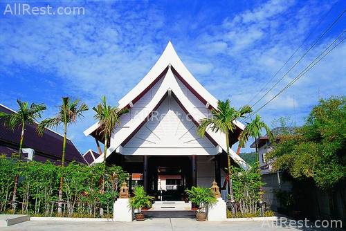 Kata Poolside Resort 